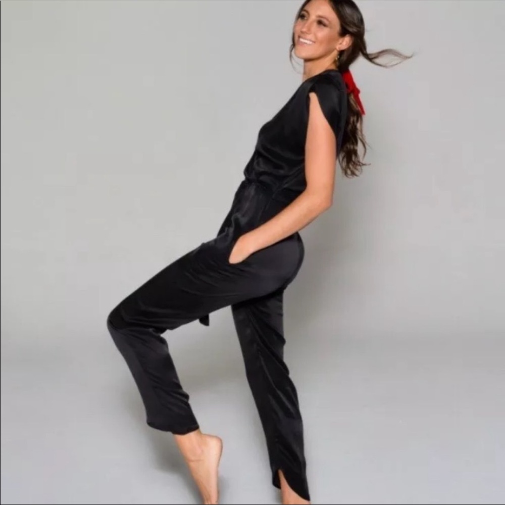 Rachel Roy black satin sheen jumpsuit size M - Picture 3 of 16
